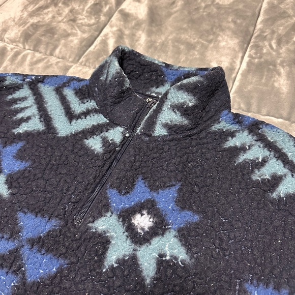 Women’s Fluffy Fleece Pattern Quarter Zip Pullover size Large - Picture 2 of 4